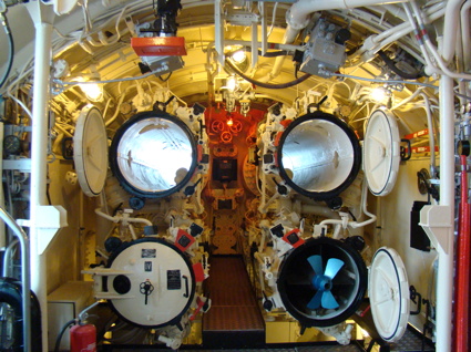 Insideofubootimrentuzun6