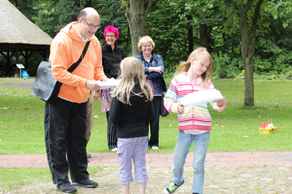 Openingofkidsartowrkimrentuzun3