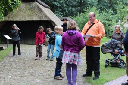 Openingofkidsartworkimrentuzun2